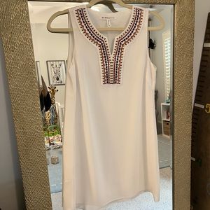 WHIRE BCBG DRESS